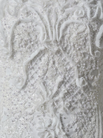 Privee by Pronovias  Elvaris #4 vertical cropped thumbnail