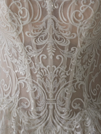 Privee by Pronovias  Fayriel #4 vertical cropped thumbnail