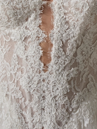Privee by Pronovias  Hedyx #2 vertical cropped thumbnail