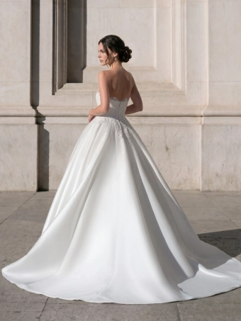 Privee by Pronovias  Lyaneia #1 default backface vertical thumbnail