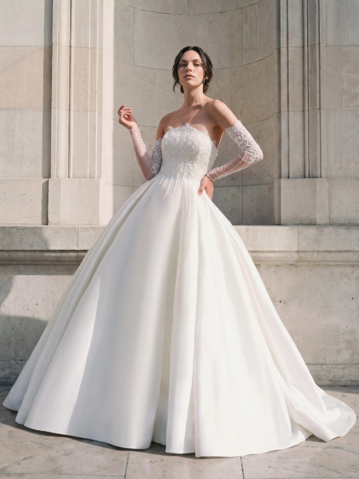 Privee by Pronovias #Lyaneia Default Thumbnail Image
