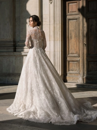 Privee by Pronovias  Lyvorin #2 default backface vertical thumbnail