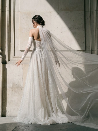 Privee by Pronovias  Lyxenor #1 default backface vertical thumbnail