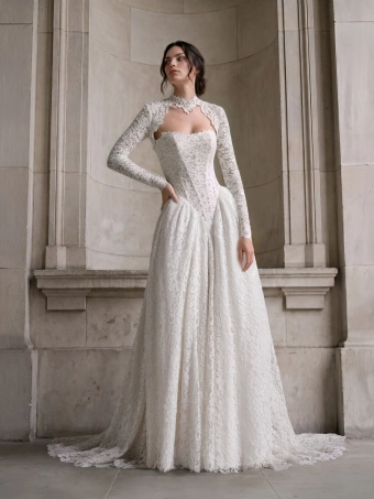 Privee by Pronovias  Orinel #1 frontface vertical thumbnail