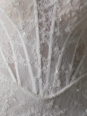 Privee by Pronovias  Oxiran #4 vertical cropped thumbnail