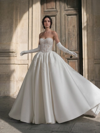 Privee by Pronovias  Zyvorin #0 default frontface vertical thumbnail
