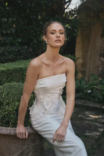 Steven Khalil Amelia #4 frontface vertical cropped thumbnail