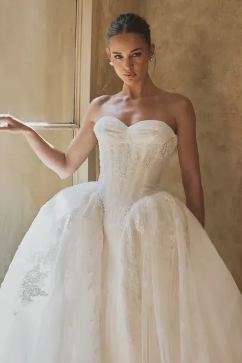 Steven Khalil Dana #7 frontface vertical cropped thumbnail