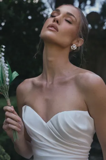 Steven Khalil Ellen #2 frontface vertical cropped thumbnail