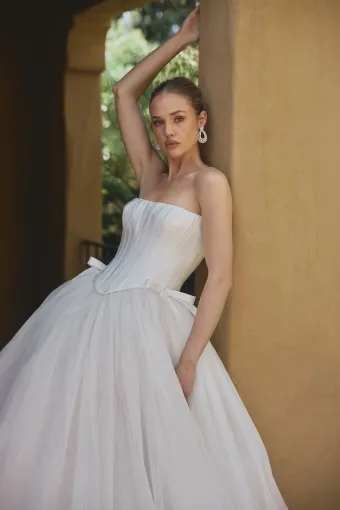 Steven Khalil Ellie #6 frontface vertical cropped thumbnail