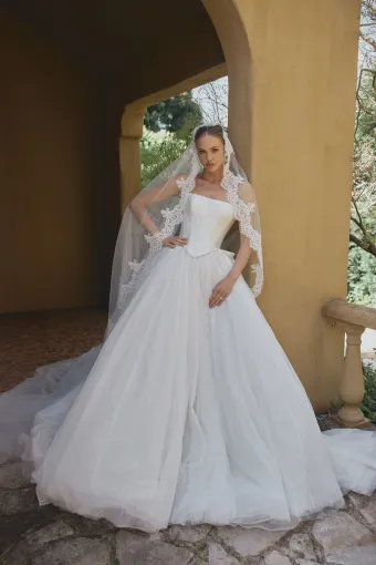 Steven Khalil Ellie #1 frontface vertical thumbnail