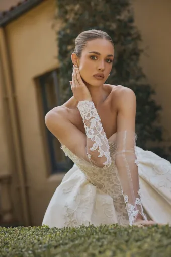 Steven Khalil Natalia #3 frontface vertical cropped thumbnail