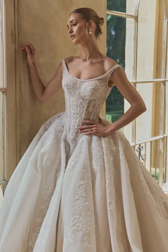 Steven Khalil Victoria #5 frontface vertical cropped thumbnail
