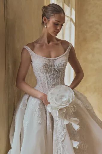 Steven Khalil Victoria #7 frontface vertical cropped thumbnail