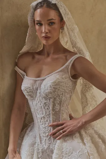 Steven Khalil Victoria #4 frontface vertical cropped thumbnail