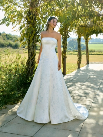 White One  Aragonita #0 default frontface vertical thumbnail