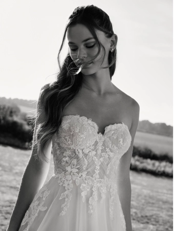 White One  Brisal #2 frontface vertical cropped thumbnail