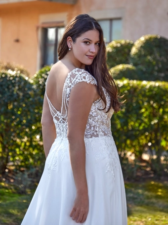 White One  Calene #2 backface vertical cropped thumbnail