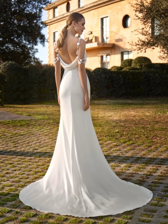 White One  Vereni #1 default backface vertical thumbnail