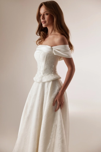 Elly Bride Lola #2 frontface vertical cropped thumbnail
