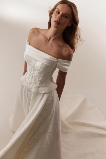 Elly Bride Lola #3 frontface vertical cropped thumbnail