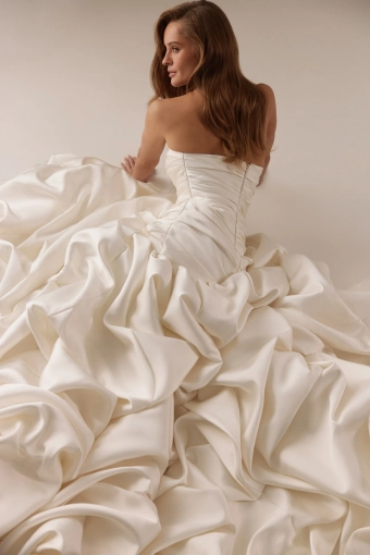 Elly Bride Taya #5 backface vertical cropped thumbnail