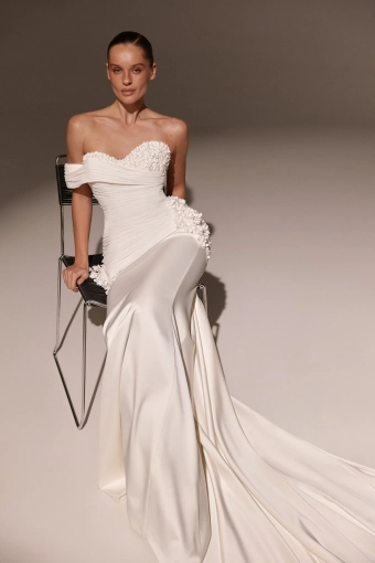 Elly Bride Zina #4 frontface vertical cropped thumbnail