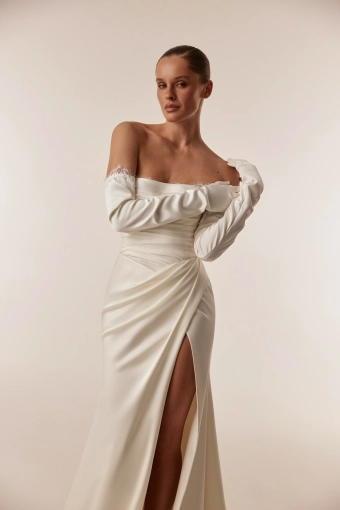 Elly Bride Naya #2 frontface vertical cropped thumbnail