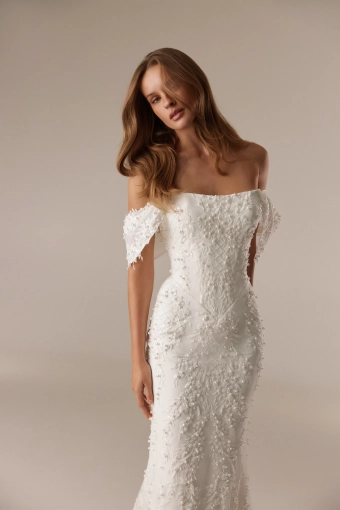 Elly Bride Marielle #3 frontface vertical cropped thumbnail