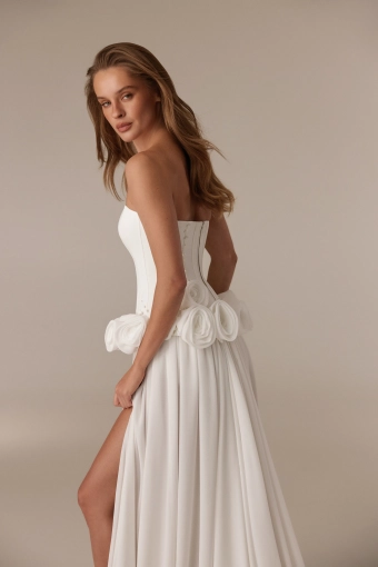 Elly Bride Clarissa #6 backface vertical cropped thumbnail