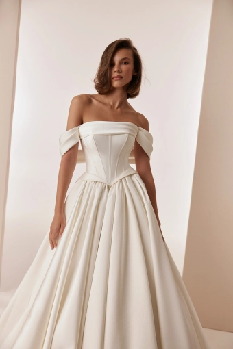 Elly Bride Lorena #2 frontface vertical cropped thumbnail