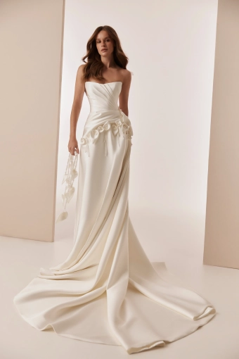 Elly Bride Palomira #1 frontface vertical thumbnail