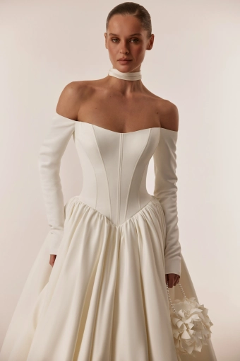 Elly Bride Mirella #2 frontface vertical cropped thumbnail