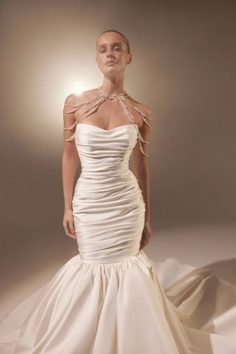 Elly Bride Arkadia #4 frontface vertical cropped thumbnail