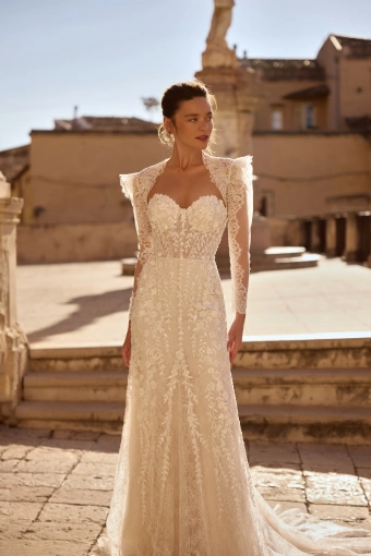 Elly Bride Anika #1 frontface vertical thumbnail