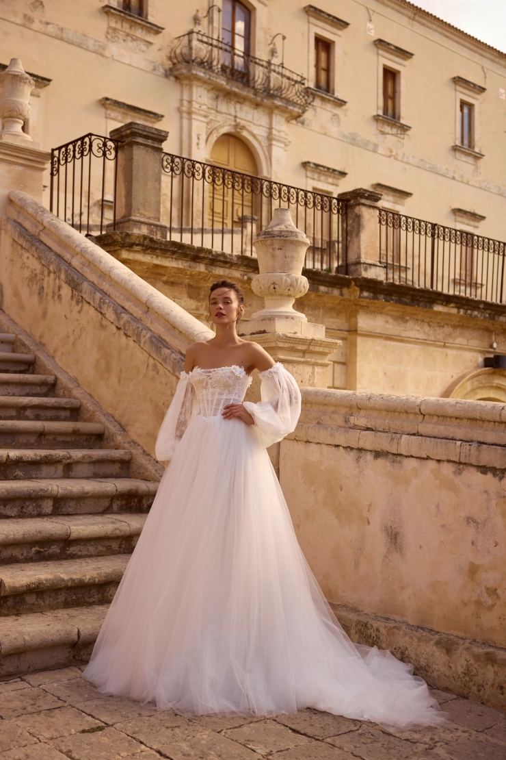 Elly Bride Valentina Default Thumbnail Image