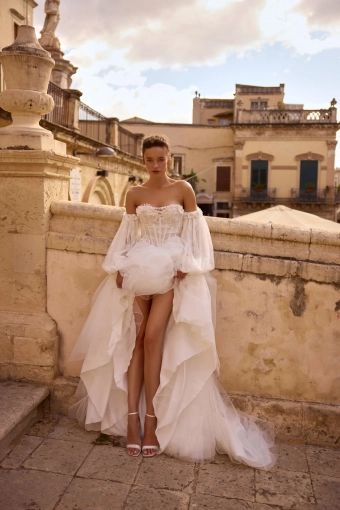 Elly Bride Valentina #1 frontface vertical thumbnail