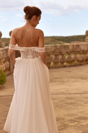 Elly Bride Imelda #4 backface vertical cropped thumbnail