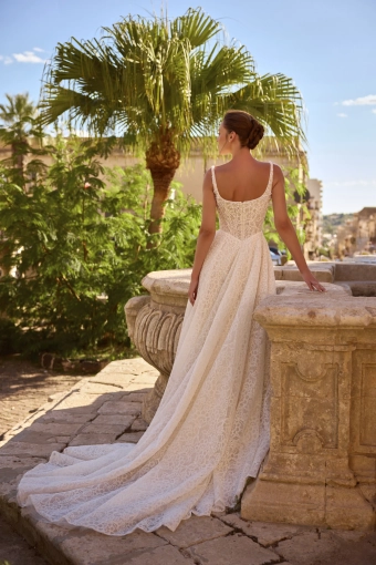 Elly Bride Fortuna #1 default backface vertical thumbnail
