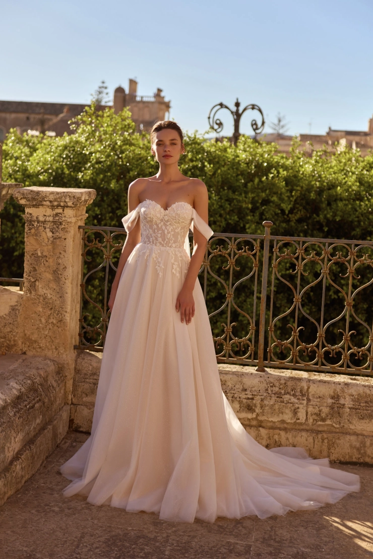 Elly Bride Melania Default Thumbnail Image