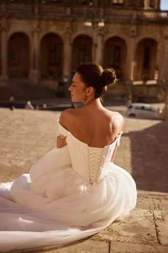 Elly Bride Lorenza #3 backface vertical cropped thumbnail