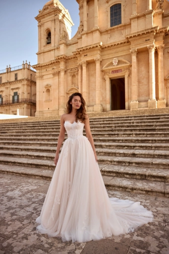 Elly Bride Victoria #0 default frontface vertical thumbnail