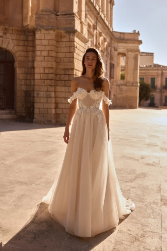 Elly Bride Glenda #1 frontface vertical thumbnail