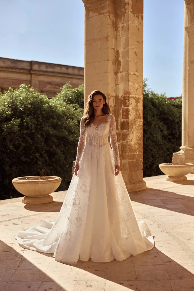 Elly Bride Raffaella Default Thumbnail Image