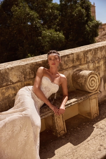 Elly Bride Harmonia #2 frontface vertical cropped thumbnail
