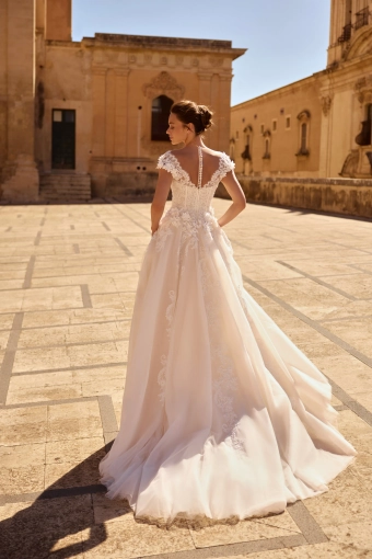 Elly Bride Alma #2 default backface vertical thumbnail