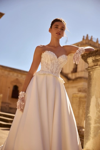 Elly Bride Asia #2 frontface vertical cropped thumbnail