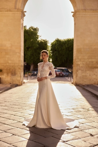 Elly Bride Viva #1 frontface vertical thumbnail