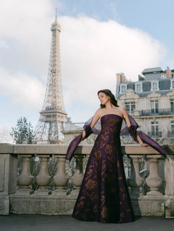 Anne Barge Couture Style #L'Opera #1 frontface vertical thumbnail