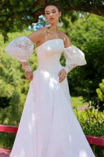 Adornato Couture Adeline #1 frontface vertical cropped thumbnail
